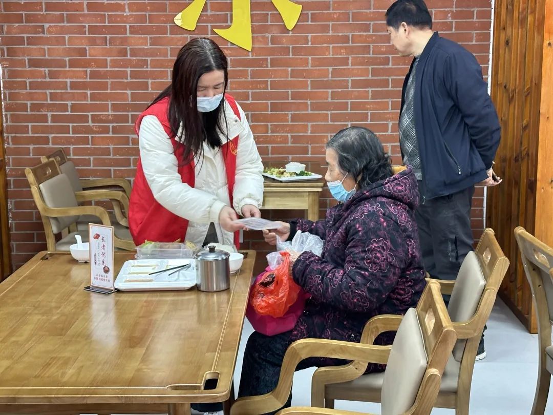 首家省級(jí)示范！長(zhǎng)樂(lè)這家“美味與顏值”并存的食堂開(kāi)業(yè)啦！