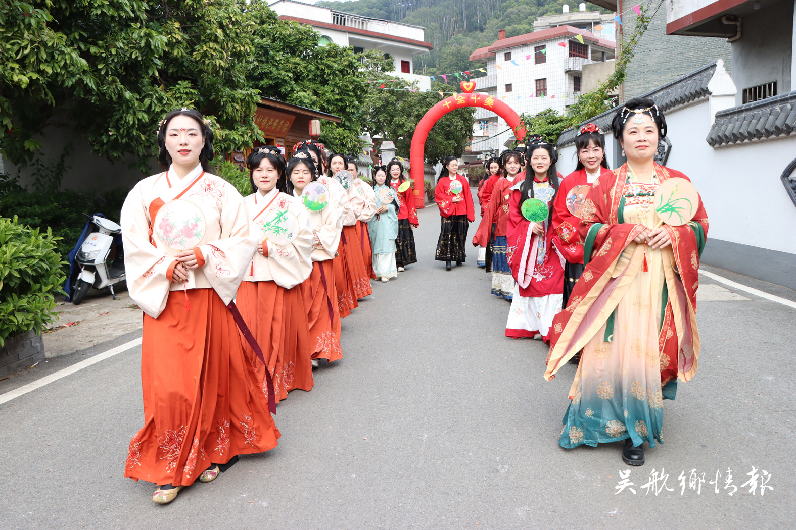 我區(qū)開展慶祝“三八”國際婦女節(jié)系列活動