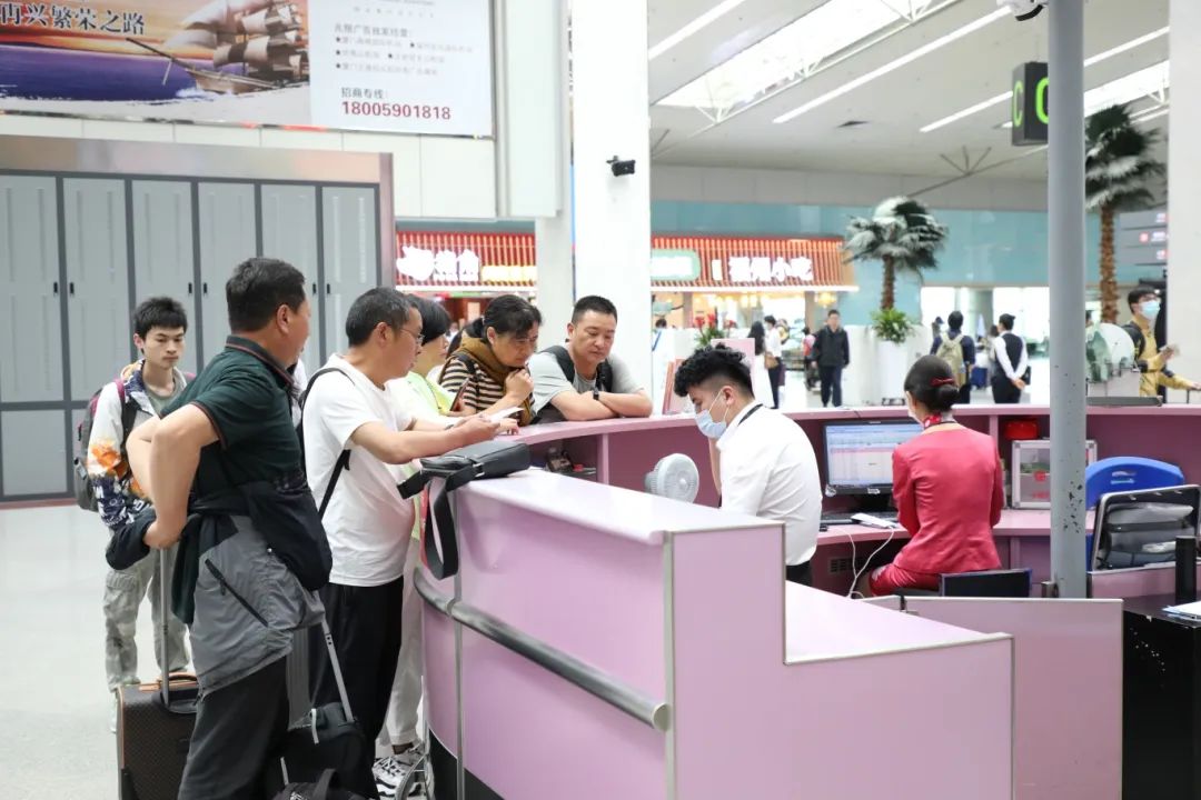 預(yù)計1536架次，22.3萬余人次！這個“五一”，他們堅守“如一”！