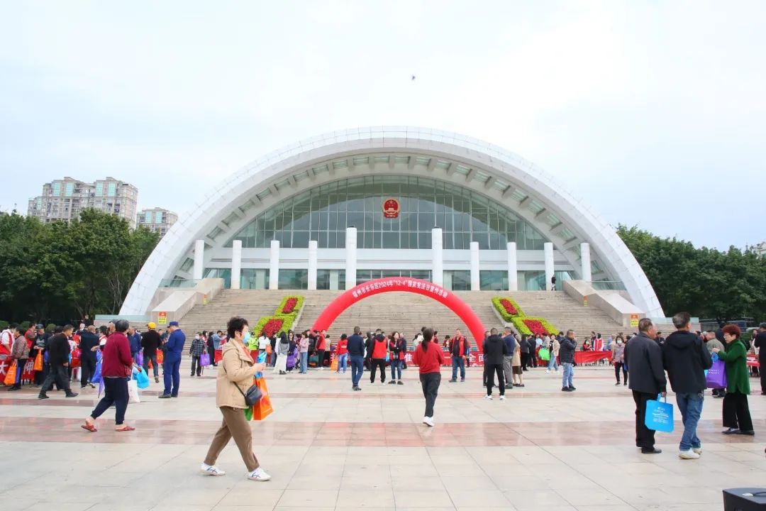 現(xiàn)場(chǎng)圖來(lái)了！今天這個(gè)日子，和所有長(zhǎng)樂(lè)人有關(guān)！