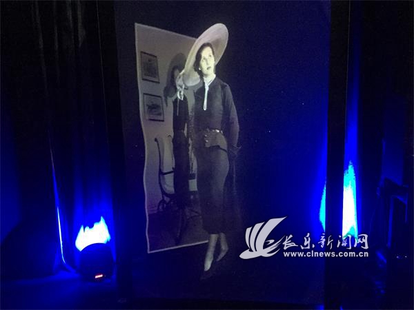 網(wǎng)龍打造的全息投影影院，可直接裸眼看3D.jpg