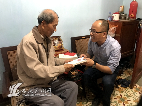區(qū)委老干部局“送學上門”