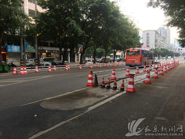 鄭和路（延瑞橋東側(cè)橋頭至朝陽路段）已完成綠化帶拆除工作_看圖王.jpg