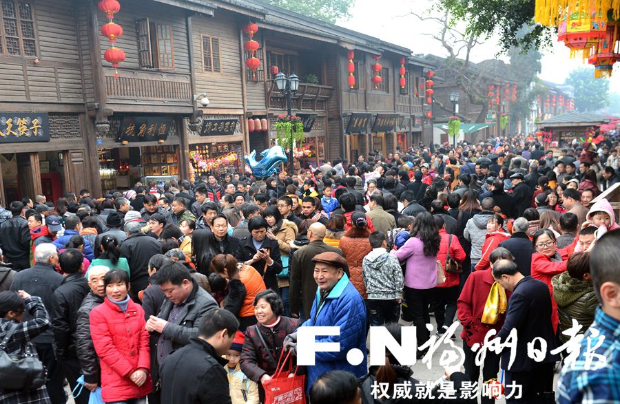 改革開放40年旅游景區(qū)更好玩 市民更愛玩、更會玩