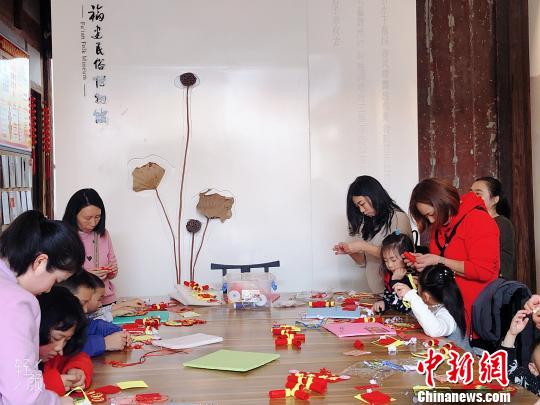 民俗館里過大年 福建民俗春節(jié)添彩