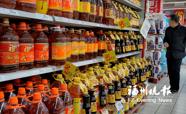 榕部分5升裝花生油跌破80元 主要因花生市場(chǎng)低迷