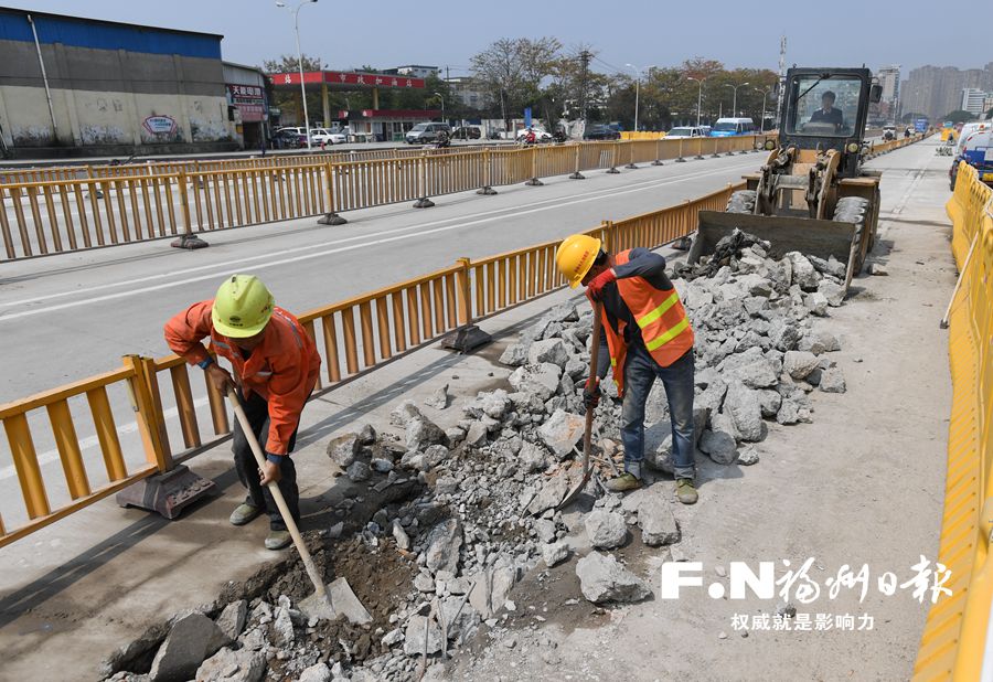 福馬路地鐵2號線站點沿線路面修復(fù)提速