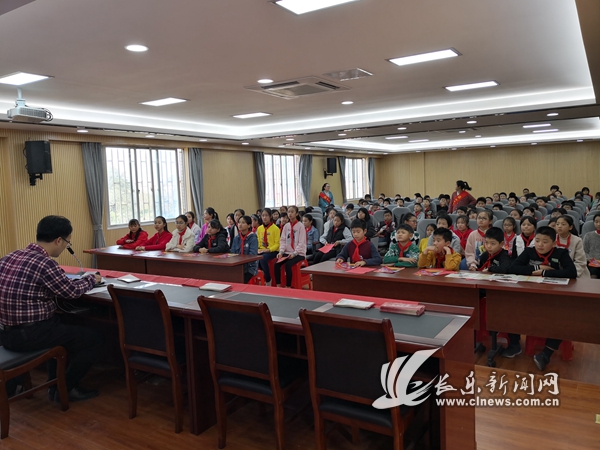 法治進(jìn)校園——松下司法所開(kāi)展校園反欺凌宣傳教育活動(dòng)圖片2.jpg