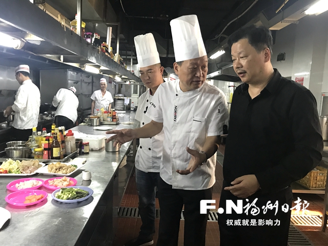 福建欽榕餐飲董事長(zhǎng)陳長(zhǎng)欽：牢記使命履職強(qiáng)